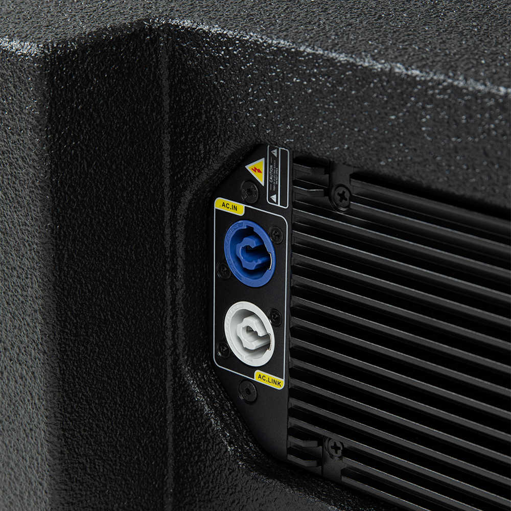 Активная система линейного массива, 3-полосная, 2х8", 1х3" 2х500Вт, 135дБ, акустическая фанера