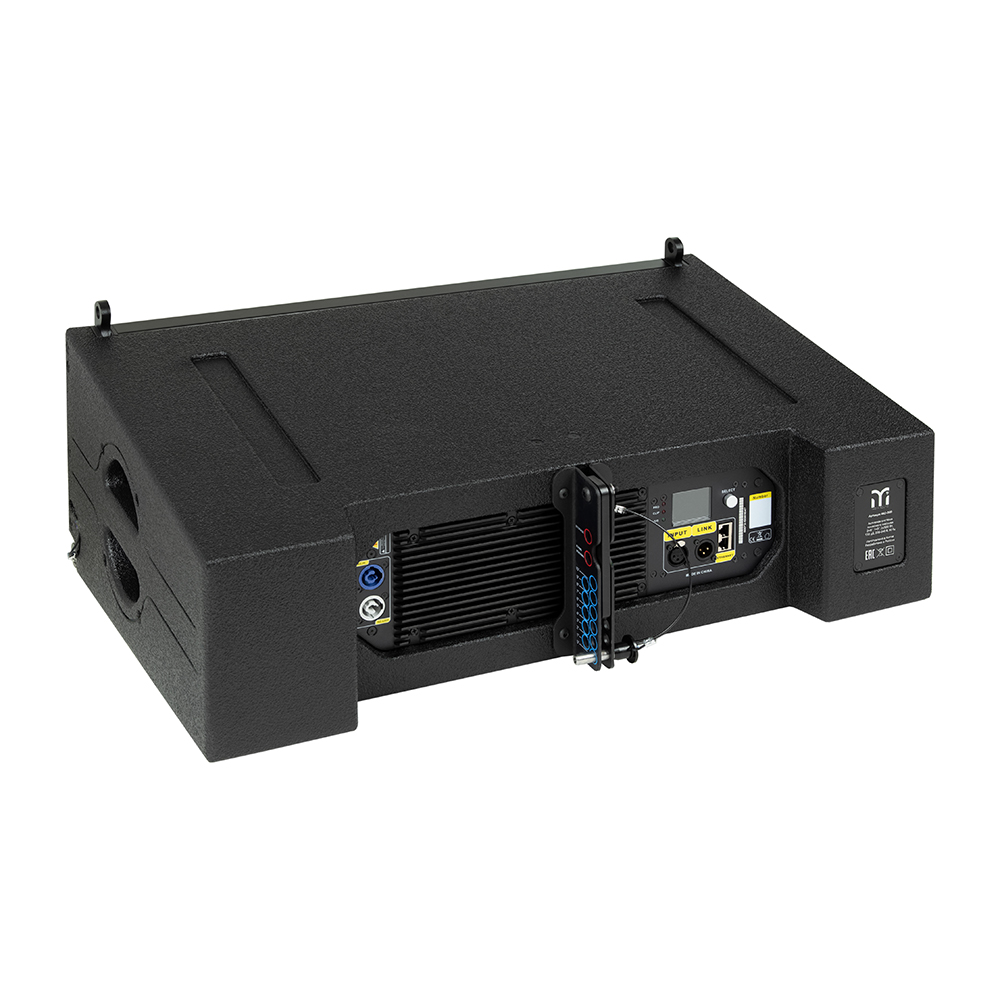 Активная система линейного массива, 3-полосная, 2х8", 1х3" 2х500Вт, 135дБ, акустическая фанера