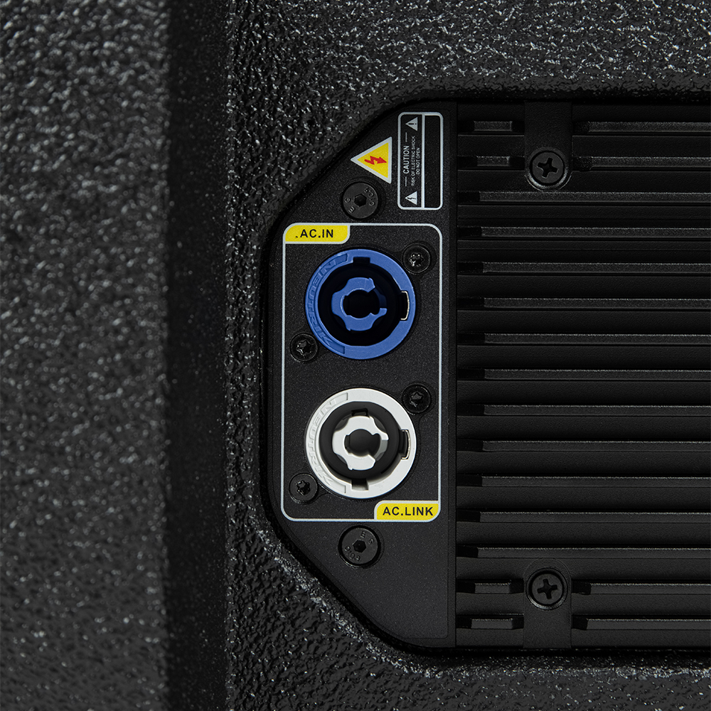 Активная система линейного массива, 3-полосная, 2х8", 1х3" 2х500Вт, 135дБ, акустическая фанера